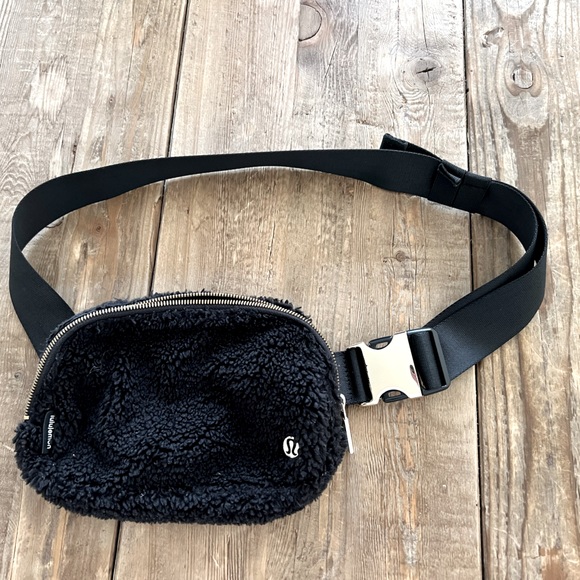 lululemon athletica Handbags - Sherpa Lululemon Belt Bag